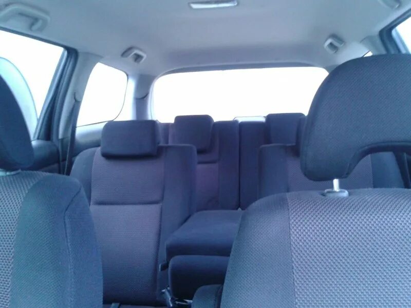 Toyota wish 2010 салон. Toyota wish салон. Toyota wish 2015 салон. Toyota wish 2015 задние сиденья. Toyota wish салон.