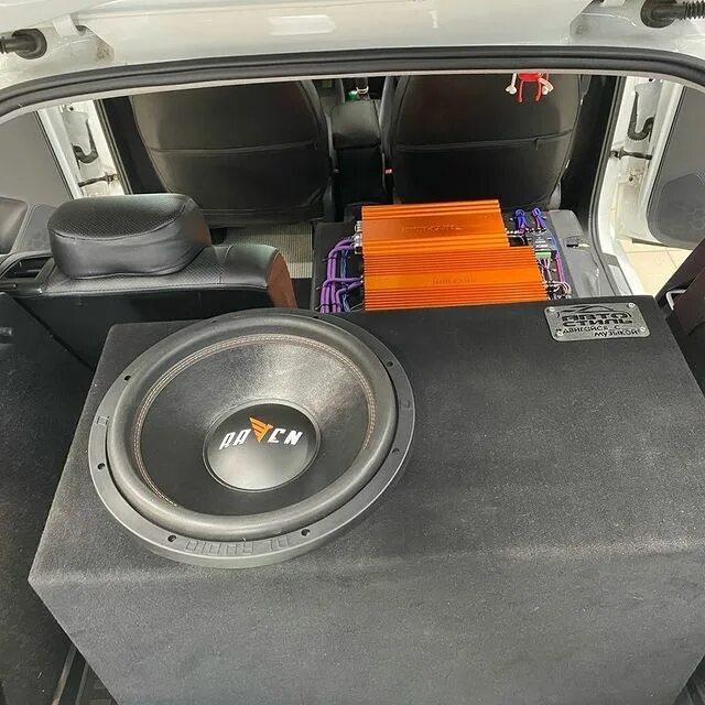 Сабвуфер феникс 8. Barracuda 8a underseat крепление. Dl audio 8a. Barracuda 8a underseat крепление. Dl audio 8a.