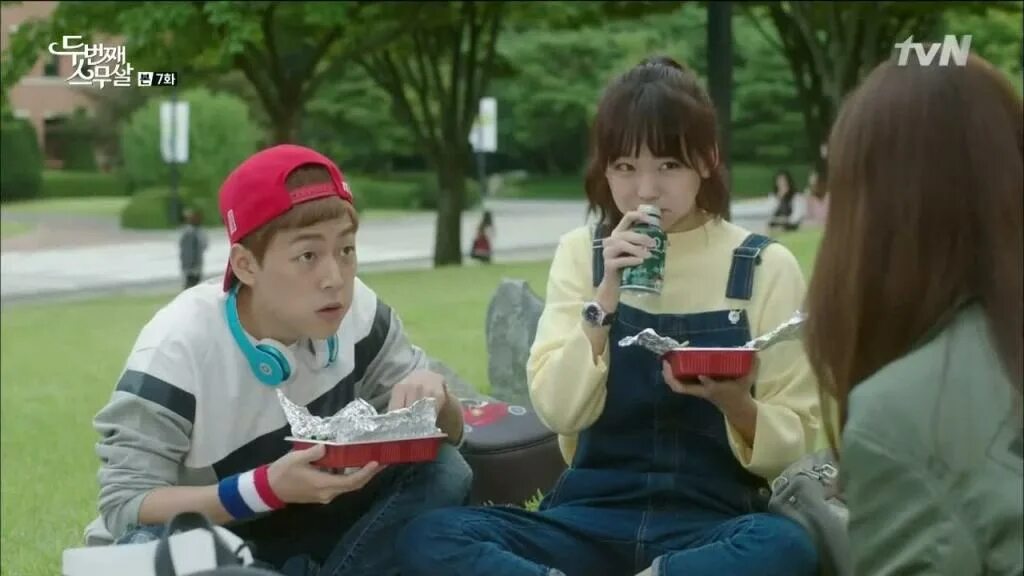 Двадцать пять двадцать один сериал дорама. Снова двадцать лет. А мне опять 20 лет. Снова двадцать дорама йеджи. Снова двадцать.