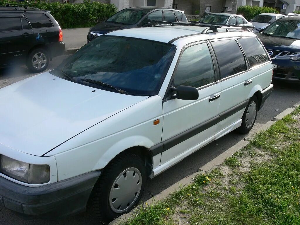 Пассат универсал в спб. Volkswagen Passat b3 1990 универсал. Фольксваген Пассат универсал 1990. Volkswagen универсал 1990. Volkswagen Passat b3 универсал белый.