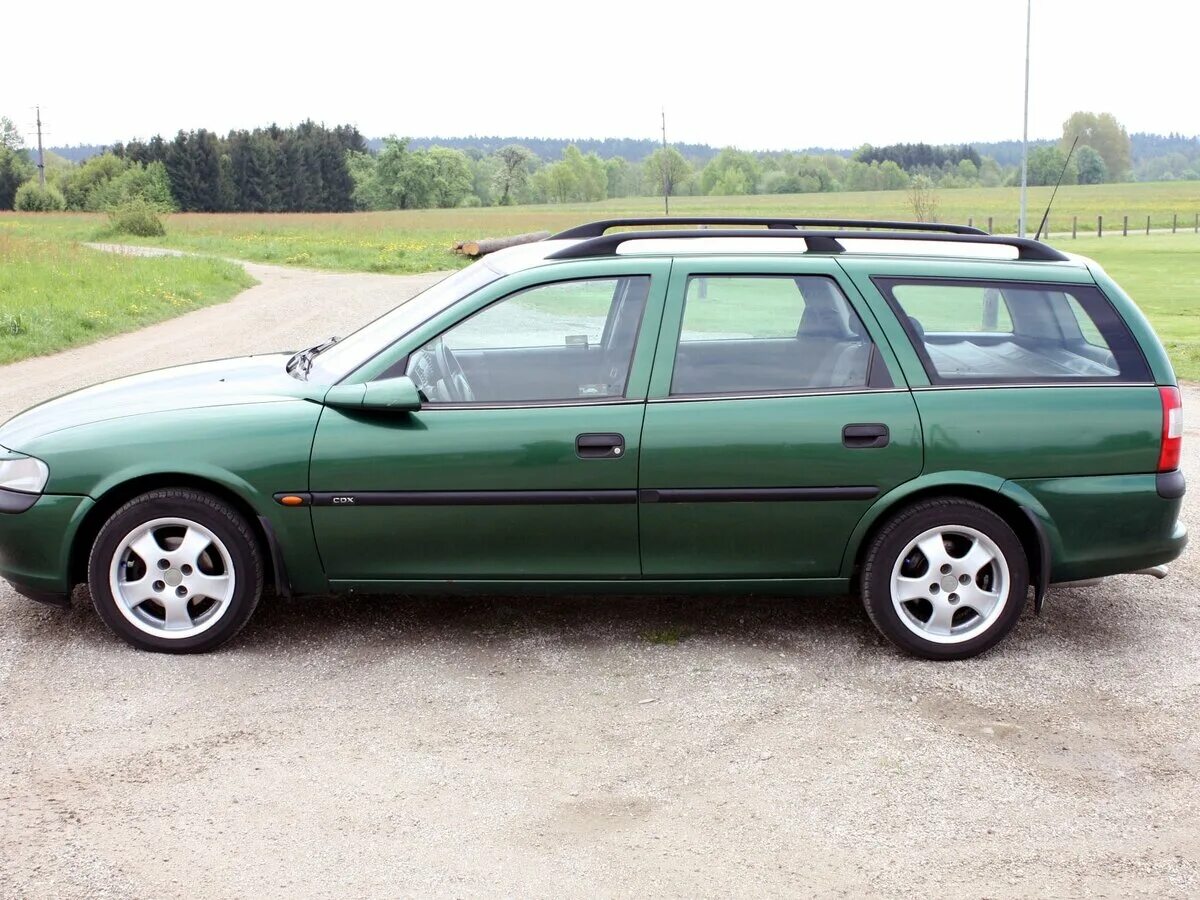 Opel vectra b универсал. Opel vectra b универсал. 8 универсал. Opel vectra caravan 1997. Opel vectra b универсал.