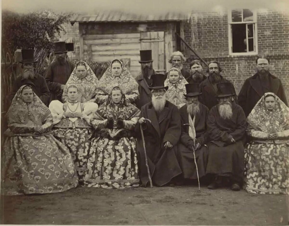 Духовенство крестьян. Семья купца сорокина нижегородская губерния. нижегородская губерния 19 век. нижегородская губерния бараново крестьяне.