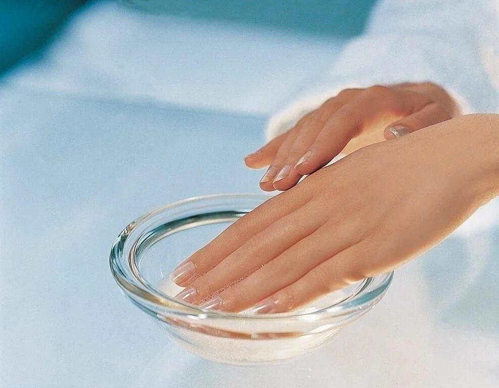 Как делать ванночки для рук. Ванночка для ногтей. Ванночка для рук. Горячий маникюр. Ванночка для рук и ногтей.