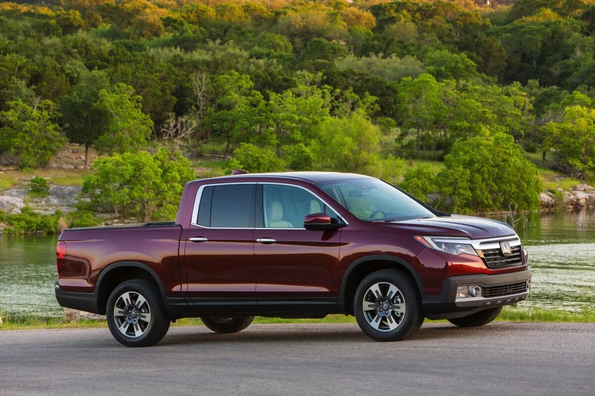 Хонда риджлайн купить. Honda пикап Ridgeline. Honda Ridgeline 2019. Хонда Риджлайн 2019. Honda Ridgeline 2.