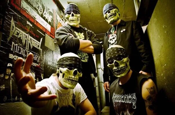 Dr lives. Dr lives. Dead ar live группа. Dr lives. Прессотерапия (или лимфодренаж, пневмомассаж).