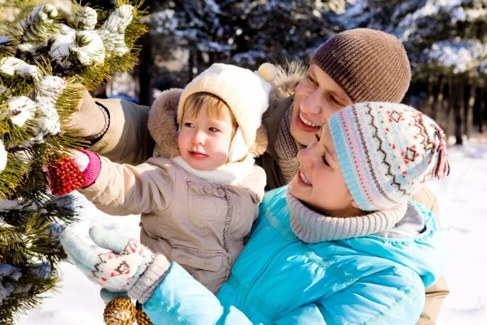Дети зимой. Новый год семья. Новогодние каникулы. Зимняя фотосессия с ребенком. Можно 7 января