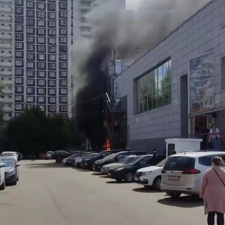 Пожар в Москве. Взрыв здания. Взрыв в перекрестке. Пожар в Южном Бутово. 1 1 экстренные новости