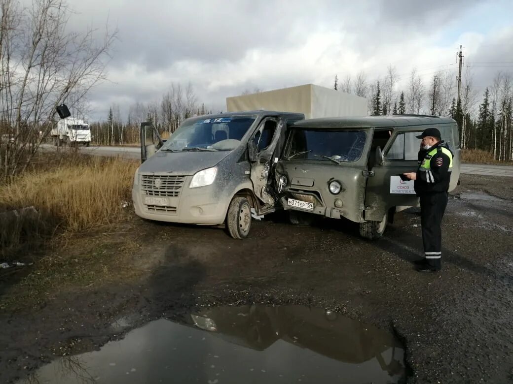 Погода усинск. Газель Усинск. Усинск на автомобиле. Поселок Мичаель Усинск.