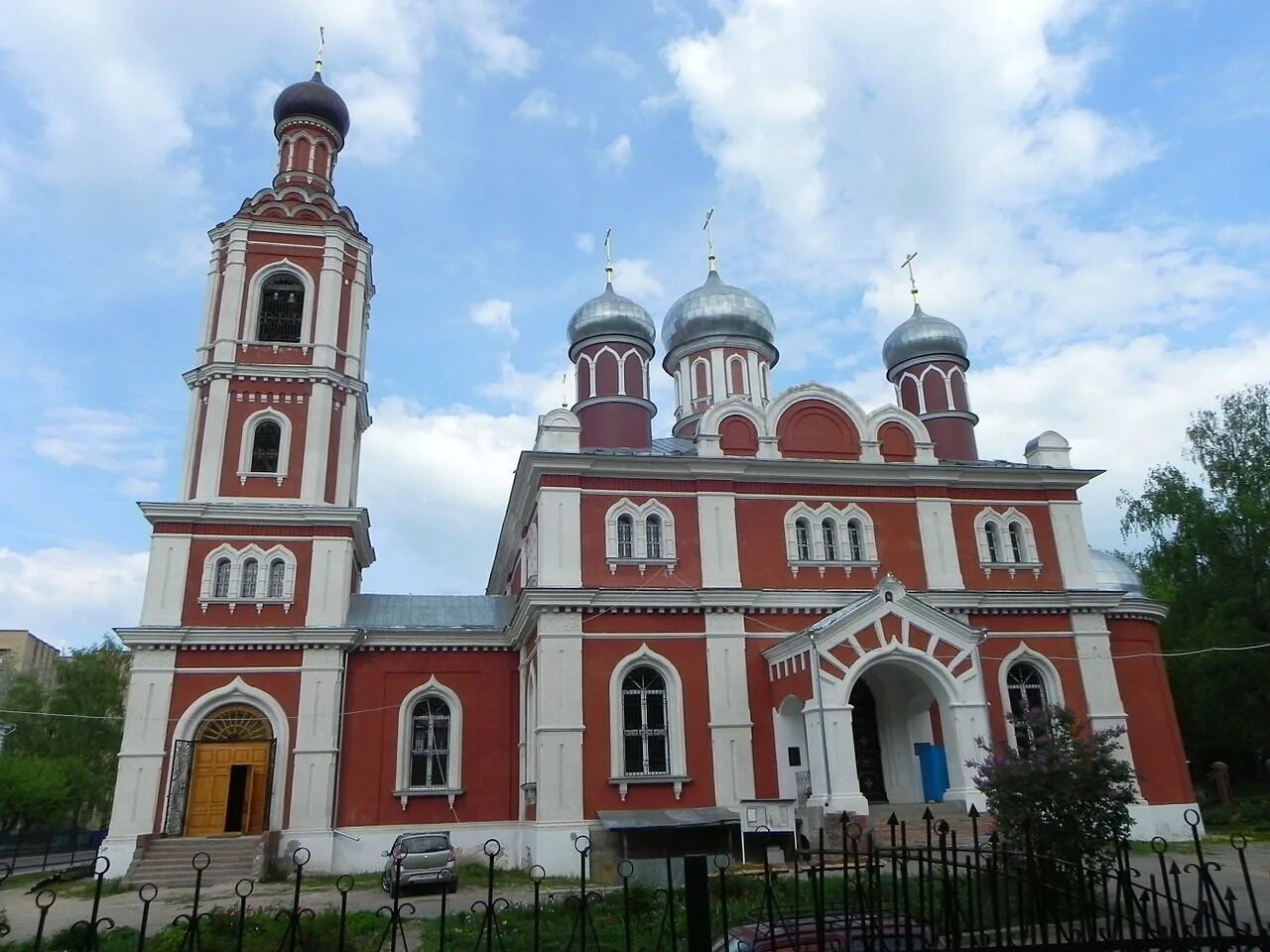 католическая церковь серпухов. церкви города серпухова.