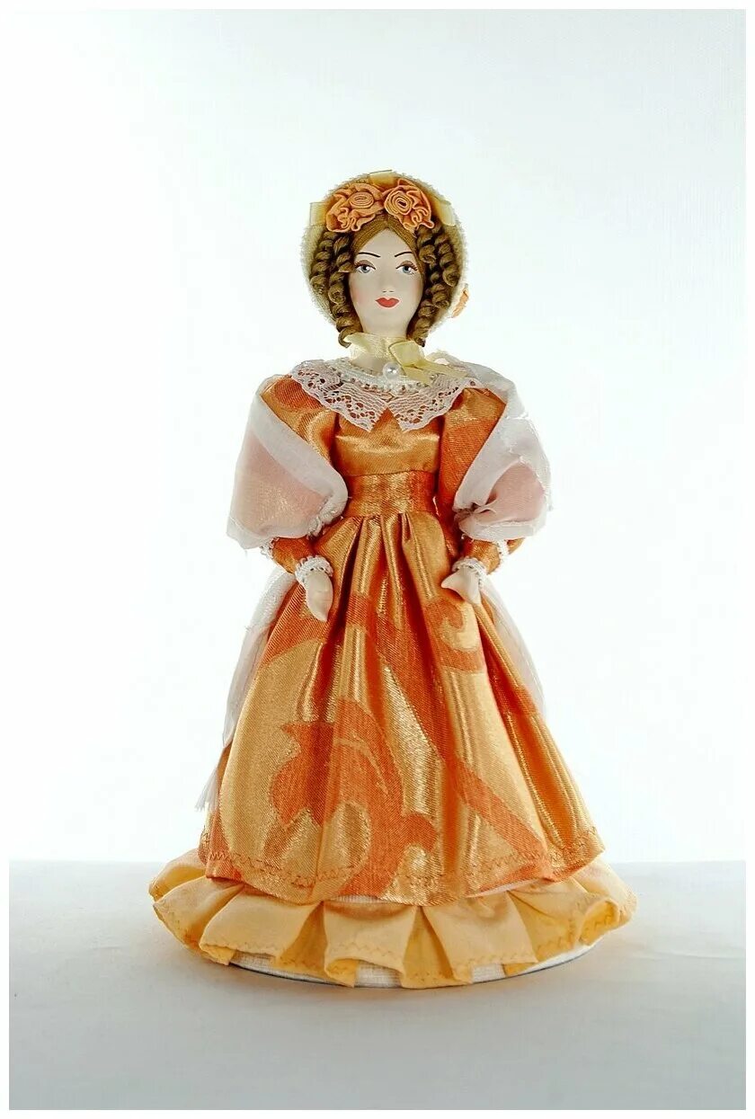 статуэтка барышня. матрёшка невеста дулево статуэтка. статуэтка барышня. статуэтка-колокольчик девочки с сердцем в руках и крыльями за спиной. барышня крестьянка дулево.
