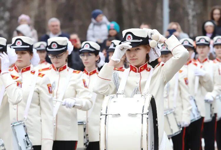 Песня для маршировки на конкурс строя. Марш победителей. Марш победителей конкурс. Марш победителей соревнования. Первый кадетский корпус в Москве.