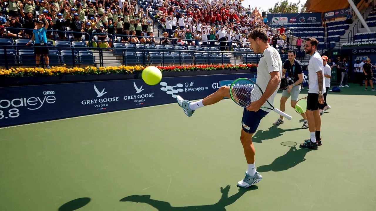 Atp dubai. Теннис стадион. Dubai Tennis Stadium. Dubai Tennis Stadium внутри.