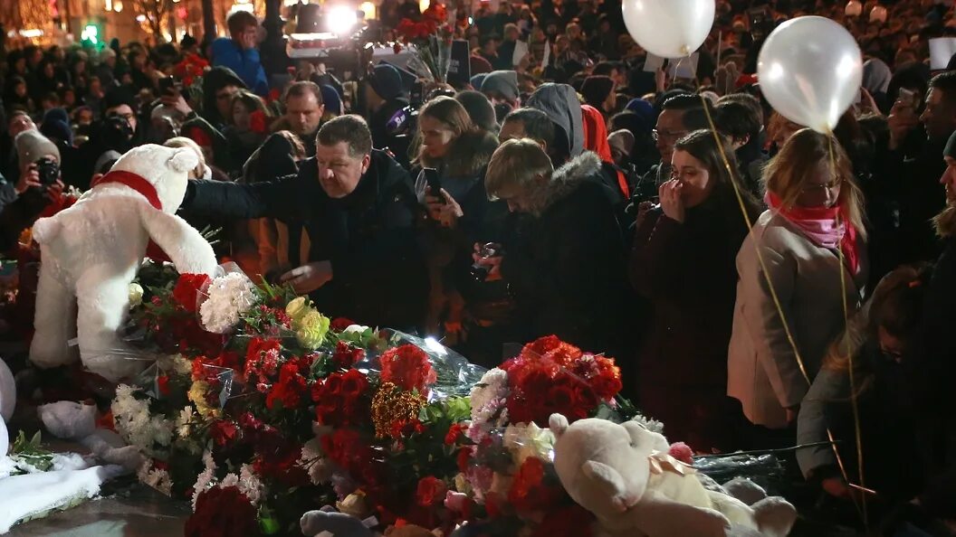 Пожар в зимней вишне 2018. Пожар в ТЦ зимняя вишня. Зимняя вишня протест. Зимняя вишня пожар или теракт