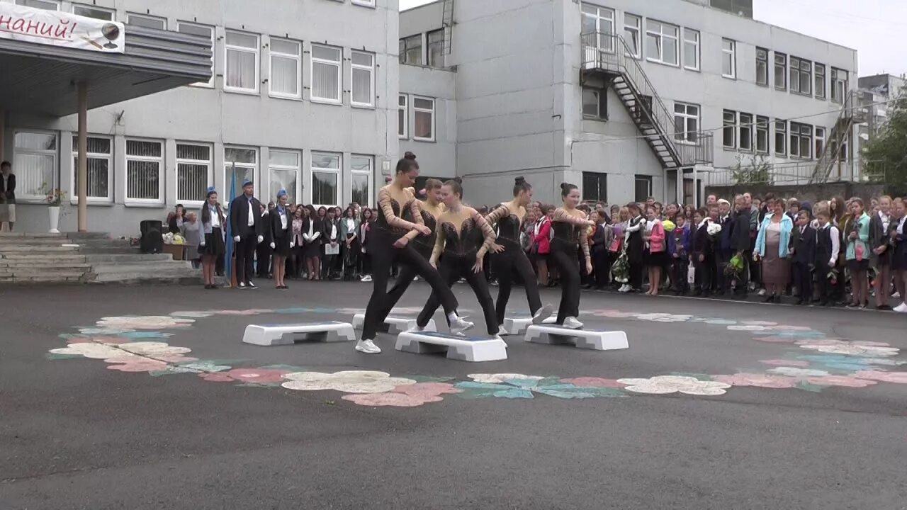 Лицей 1 Красноярск. Школа лицей 1 Красноярск. Ветлужанка лицей 1 Красноярск. Директор лицея 1 Красноярск. Электронная школа 1 лицей