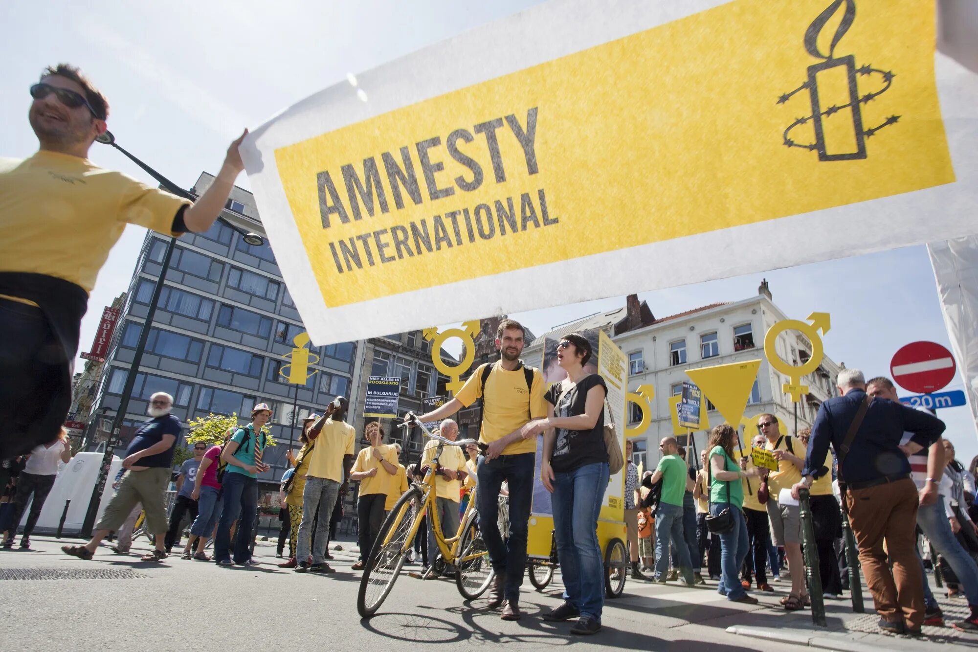 Amnesty International (Амнести Интернешнл). Международная амнистия. Международная амнистия организация. Amnesty International в России. Амнистия организация