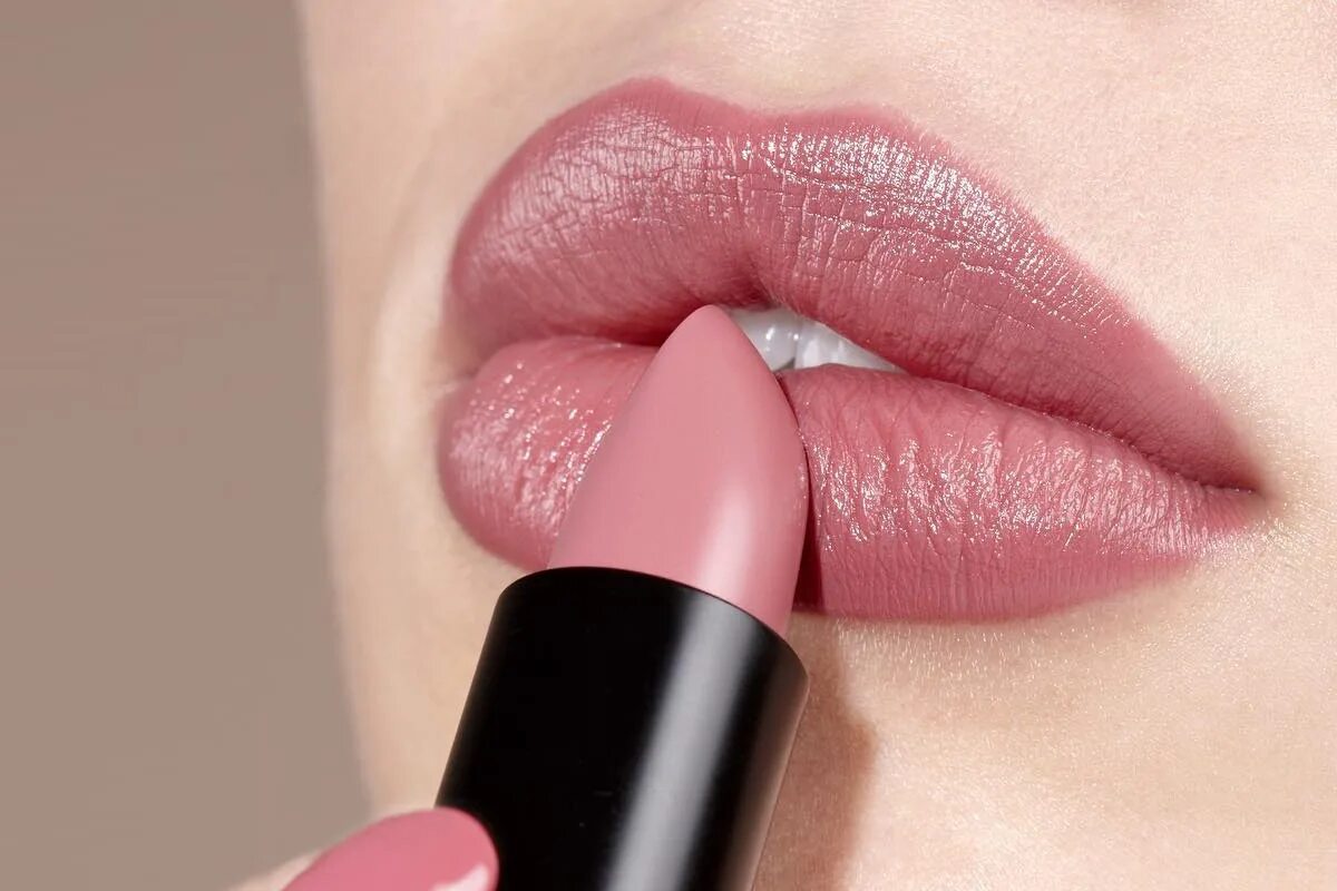 Помада Essence Longlasting Lipstick #5 cool nude. Essence Longlasting Lipstick. Розовая помада. Кремовая розовая помада. Губная помада на вайлдберриз