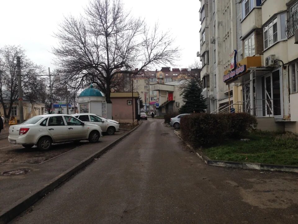 Мае ул панагюриште 1 пятигорск фото Pyatigorsk, Panagyurishte st house 16/2. Apartment house