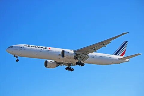 ← IT'S ABOUT AIRPLANES. f-gsqp air france boeing 777-300er toronto pea...