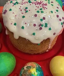 Когда пекут куличи и красят