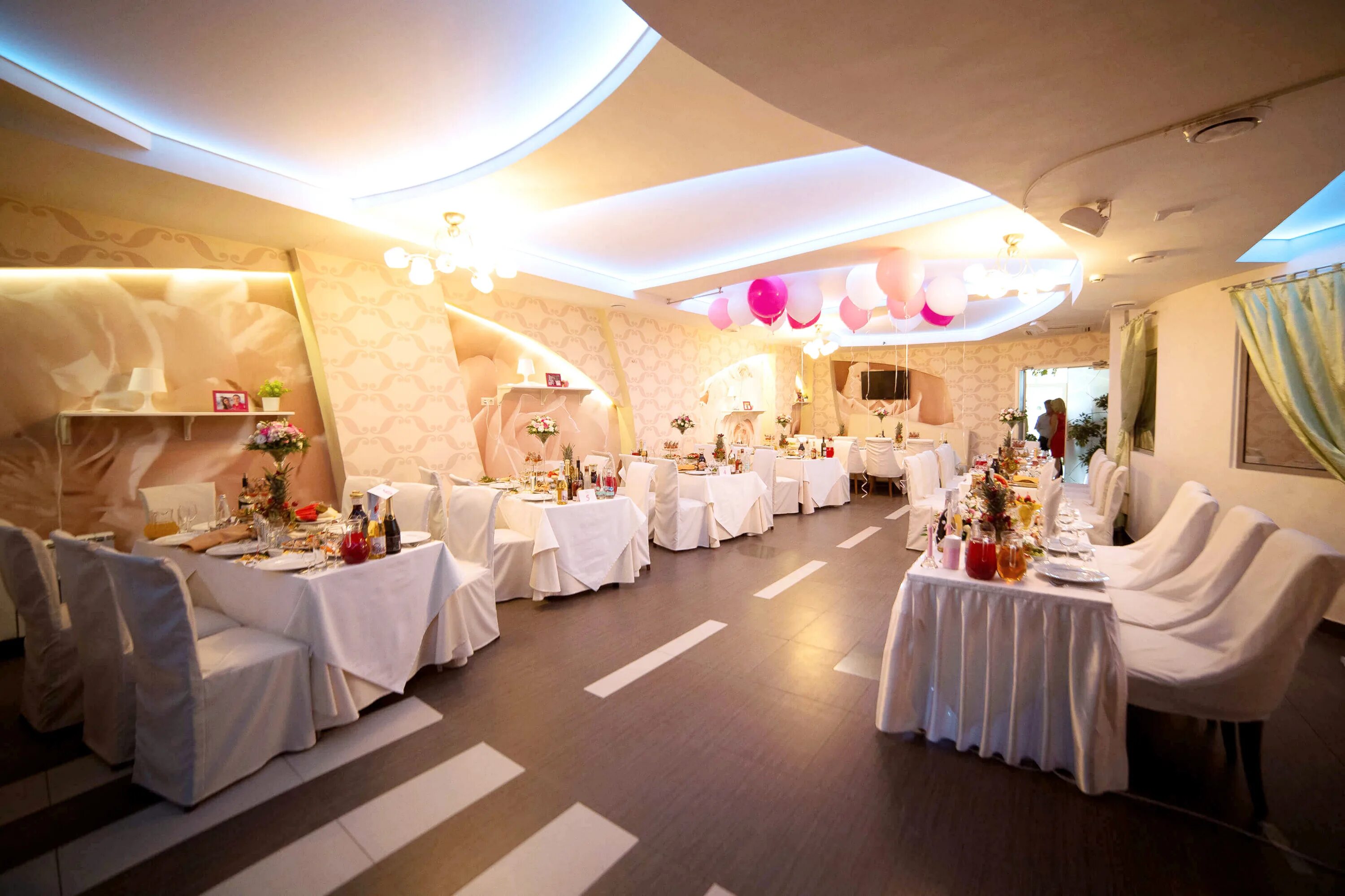 Гарден нижний новгород. Гарден нижний новгород. Гарден сити кафе нижний новгород. Кафе пальмира нижний новгород на казанском. Гарден нижний новгород.