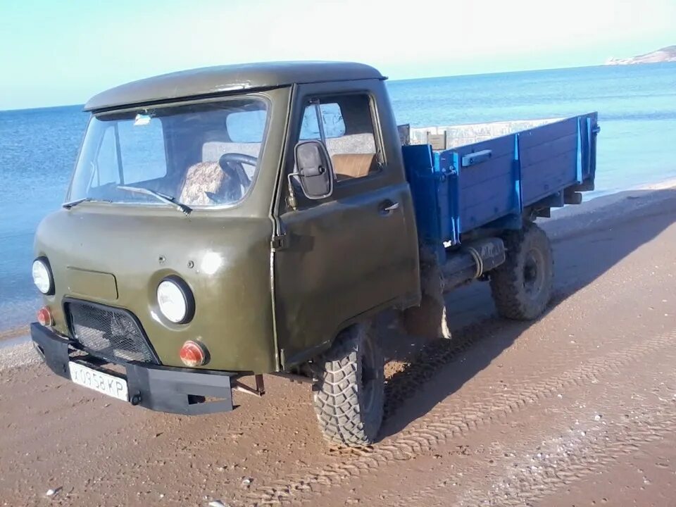 Уаз 3151 1994. Автомобиль тува 2500. Авторынок кызыл уаз 469. Дром ру кызыл уаз 3151. Дром кызыл.