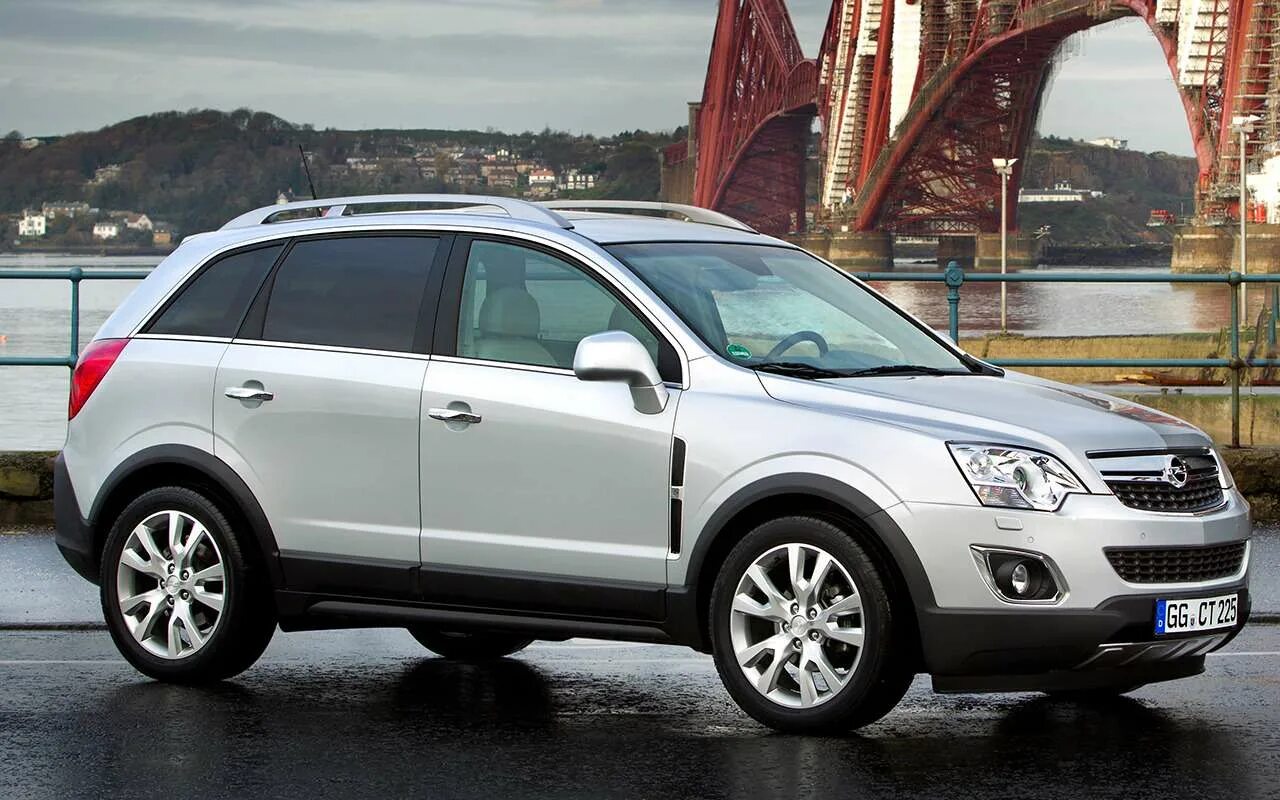 Cross auto. Шевроле каптива и опель антара. автомобиль cross. жили машина кроссовер. кроссовер кросс.