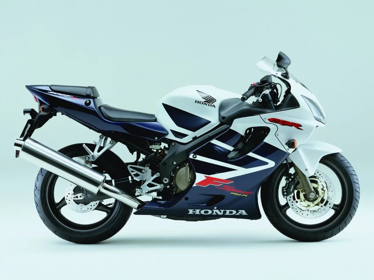 I 004. Хонда цбр 600 ф. Honda cbr600rr f4. Мотоцикл honda cbr 600 f4i. Honda cbr f4i.