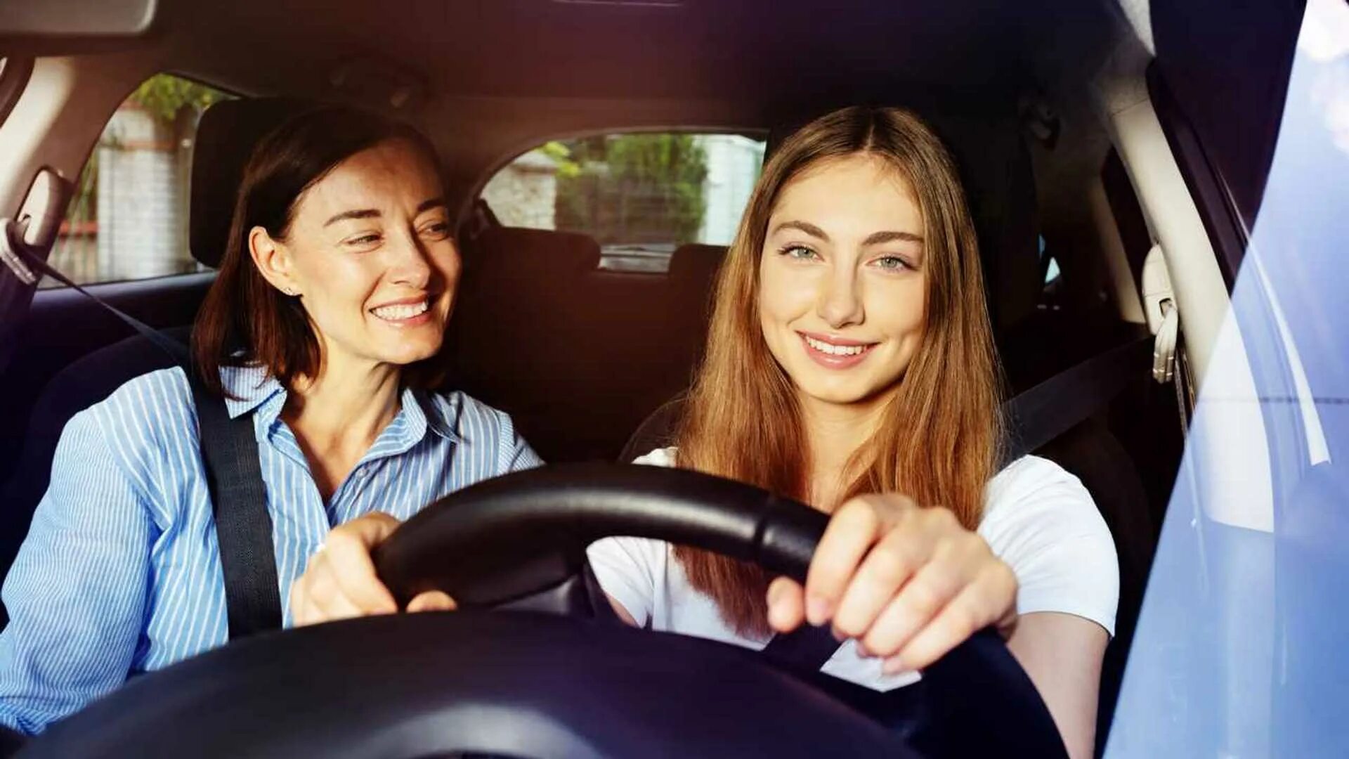 Teenager Drive a car picture. Я И мой кар фото. Old enough Driving teenager.