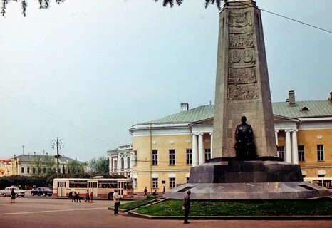 Площадь владимира