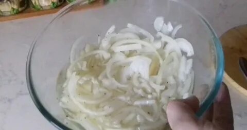 Замариновать лук для еды чтоб кушать