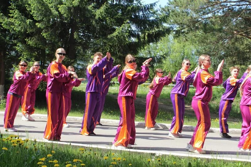 медаль кузбасса "за служение кузбассу. медаль за служение кузбассу премия. комната юнармейского отряда. губернаторский прием кузбасс 2012 день молодежи. служба кузбасс.