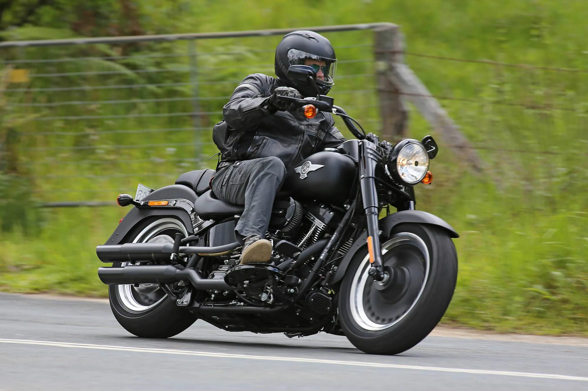 Fat boy s. Харлей дэвидсон фат бой. harley davidson fat boy 2009. harley davidson fatboy 2016. harley-davidson fatboy 2007.