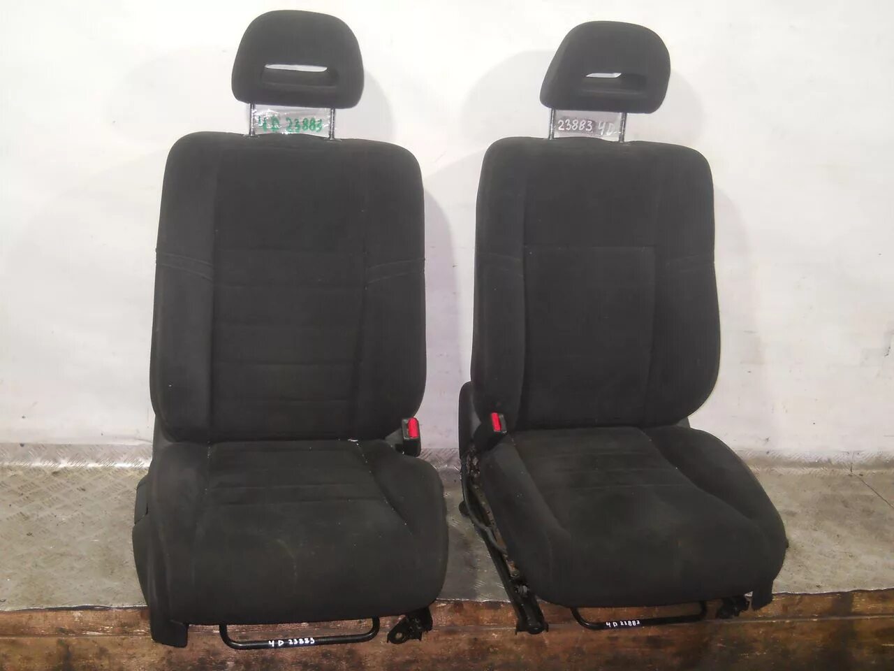 Сиденья honda civic ek9. Сиденья прелюд 3. Honda civic ma сиденье пассажирское. Передние сиденья хонда. Инсайт хонда передние сиденья кожа.