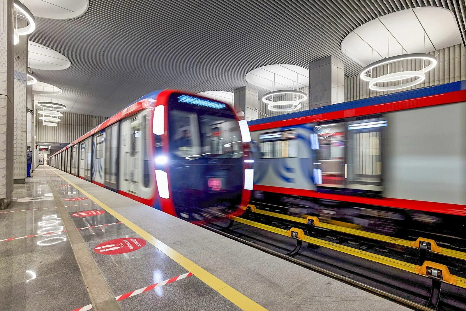 Метро москвы 2020. Метропоезд москва 2020. Вагон метро москва 2020. Вагон москва 2020. Поезд москва 2020 салон.
