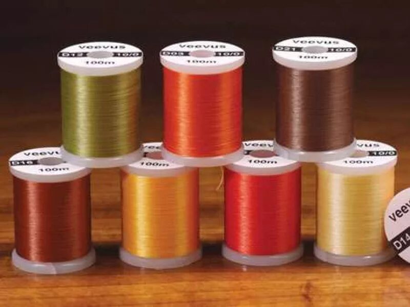 Available thread. Стул на нитках. Галтекская пряжа игла. Available thread. Бугорок от ниток.