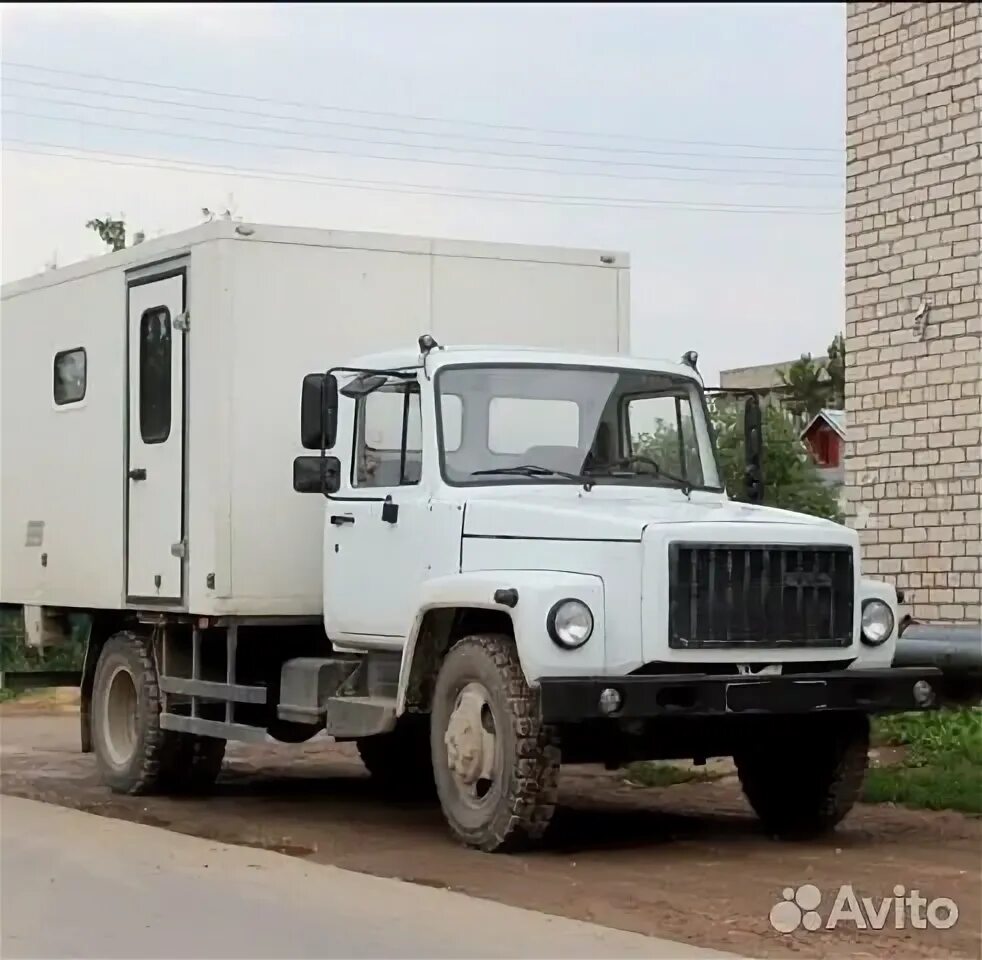 Купить б/у ГАЗ 3309 дизель механика в Воронеже: белый бортовой грузовик 2005 год
