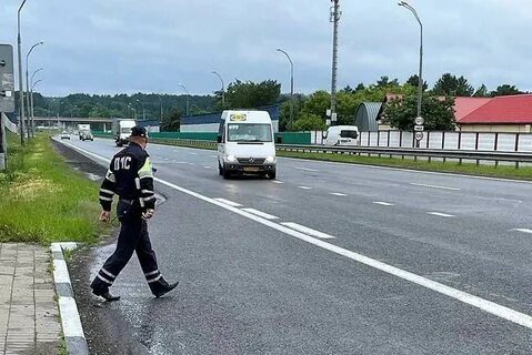 Останавливают на трассе