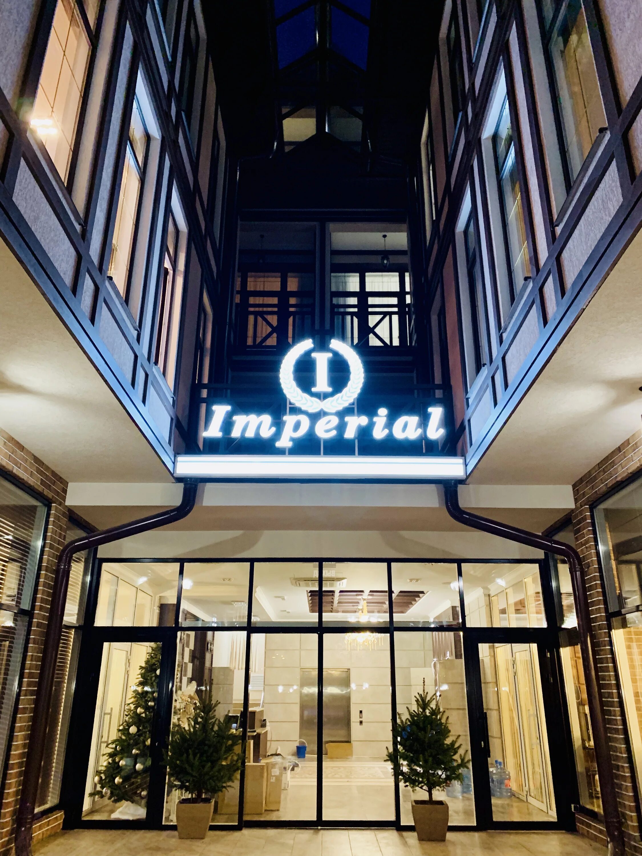 Грейс империал отель сочи. Грей империале. Грей империале. Noble imperial grey technistone столешница. Спа отель грейс империал красная поляна.