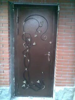 Двери металлические входные ковкой