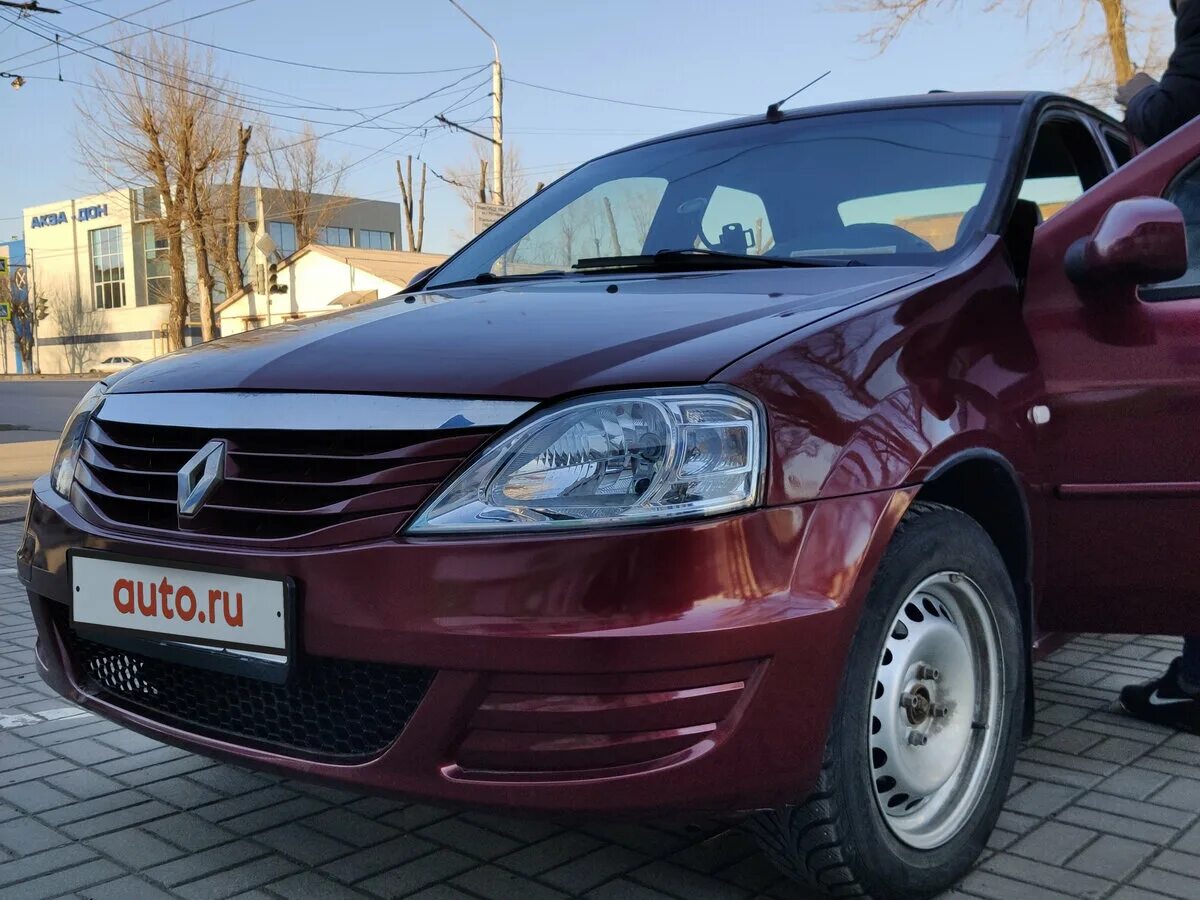 Auto ru renault. Рено Логан 2010 седан. Рено Логан 2010 1л. Рено Логан Рестайлинг 2010. Logan 1 Рестайлинг.