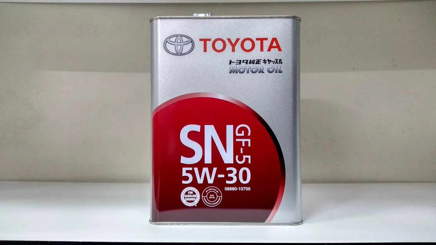 Масло для двигателя sn. Toyota 5w30 SN 4л 08880-10705/0888013705. Toyota 5w-30 SN gf-5. Toyota Motor Oil SN\gf-5 SAE 5w30. Toyota SN 5w-30 4 л.