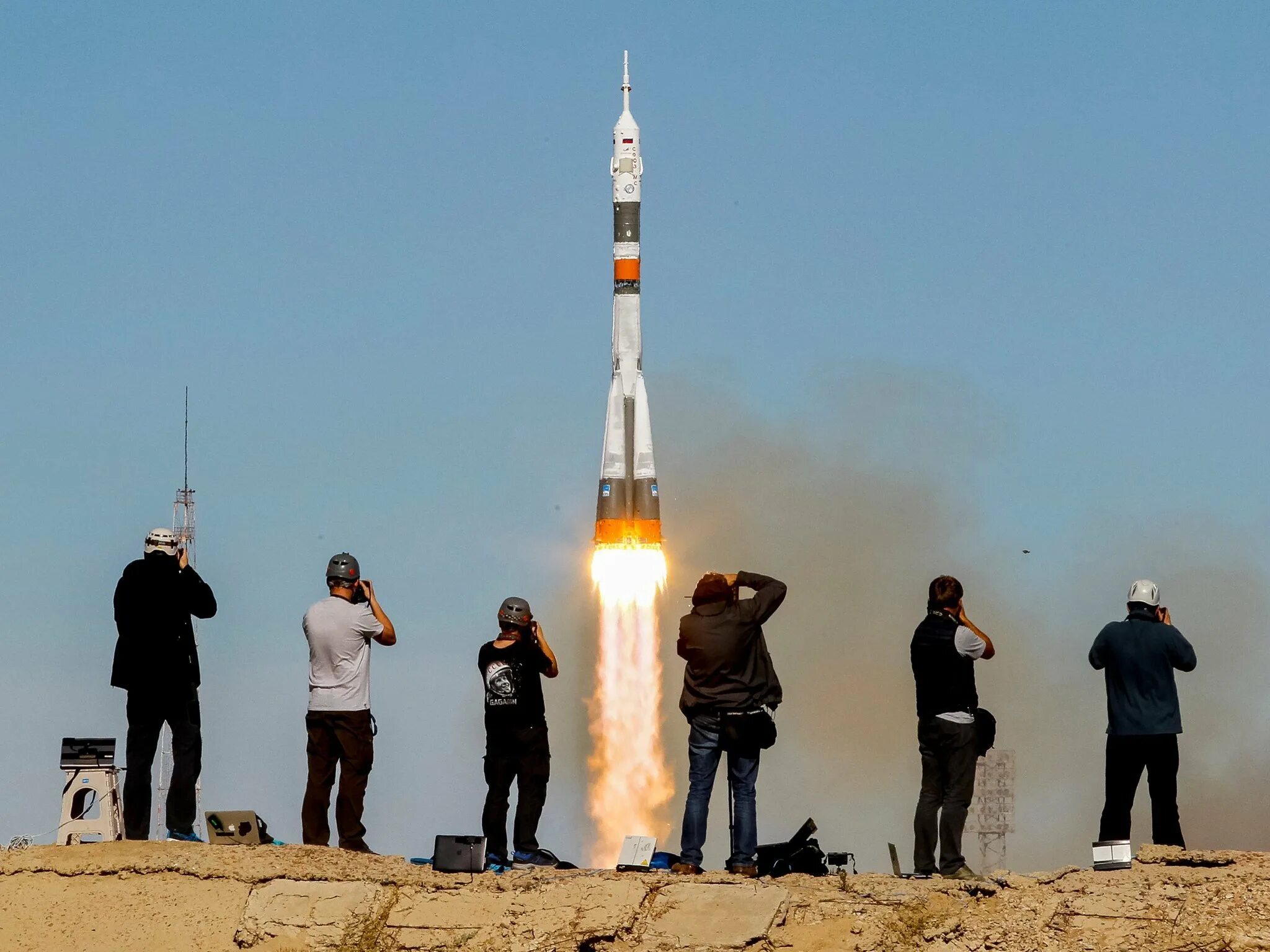 Полет ракеты в космос видео. Ракета Союз Байконур. Ракеты-носителя «Союз ФГ» С кораблем «Союз МС-15». Космодром Байконур старт ракеты Союз. Союз МС ракетоноситель.