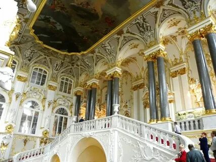 Где находится иорданская лестница в эрмитаже