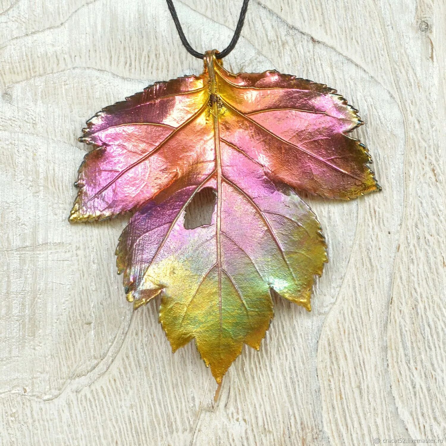 Заколки из меди листья. Как сделать украшения из листьев. Как сделать украшения из листьев. Мастер класс осенний венок. Осенний венок своими руками.