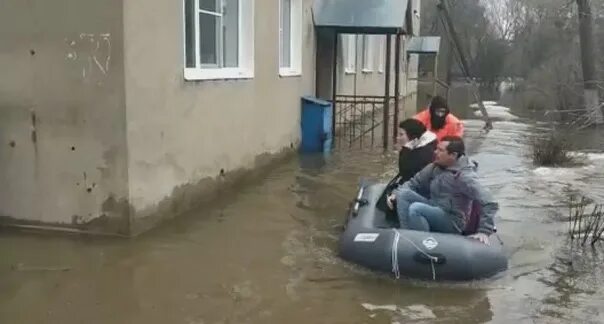 Паводок во владимирской области. Фото из затопленных домов. Вязники половодье. Затопление рек во Владимирской обл.Петушинский район д.Пекша..