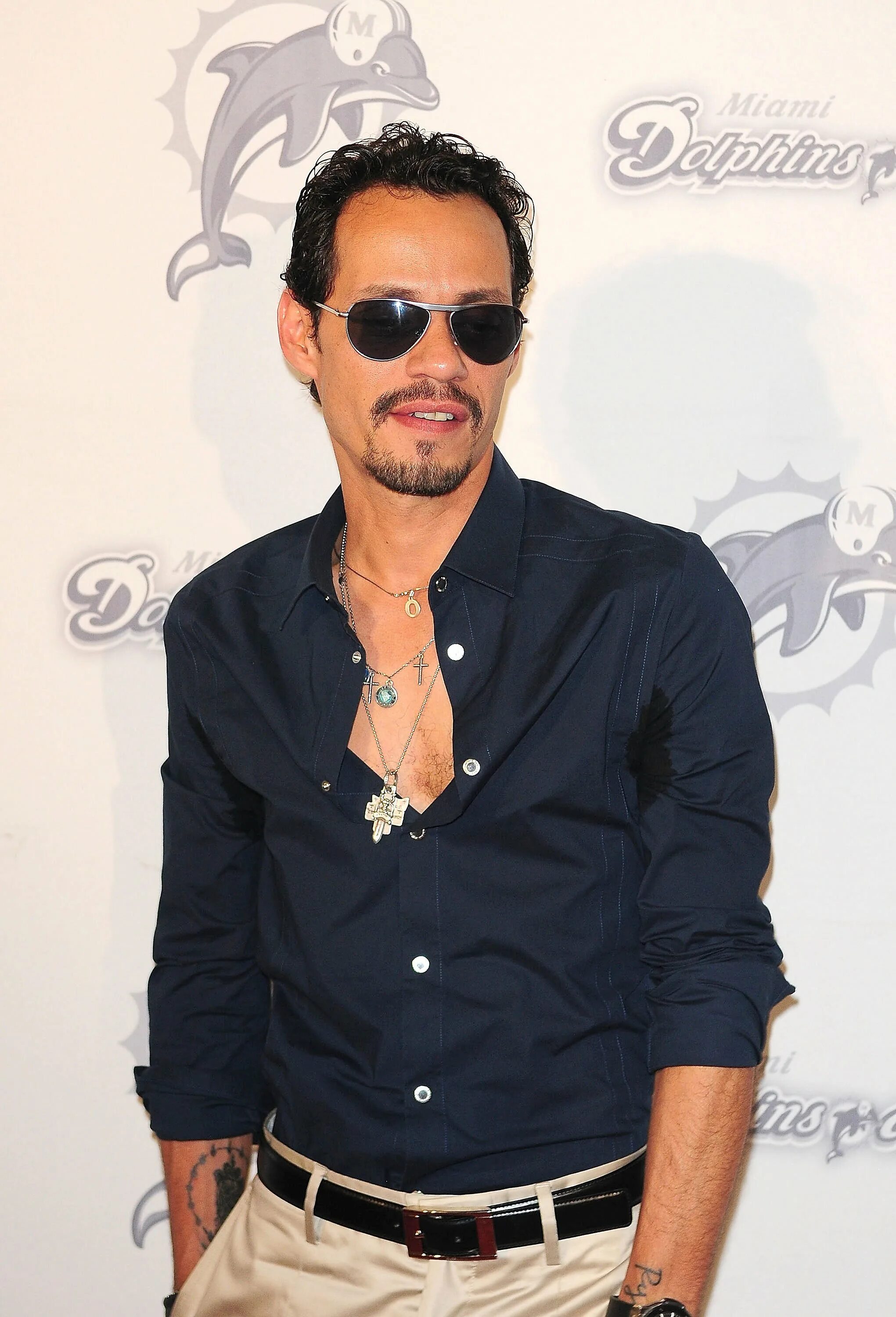 Mark antony. Marc anthony. Фото марка энтони. Музыканта марка энтони. Марка энтони.