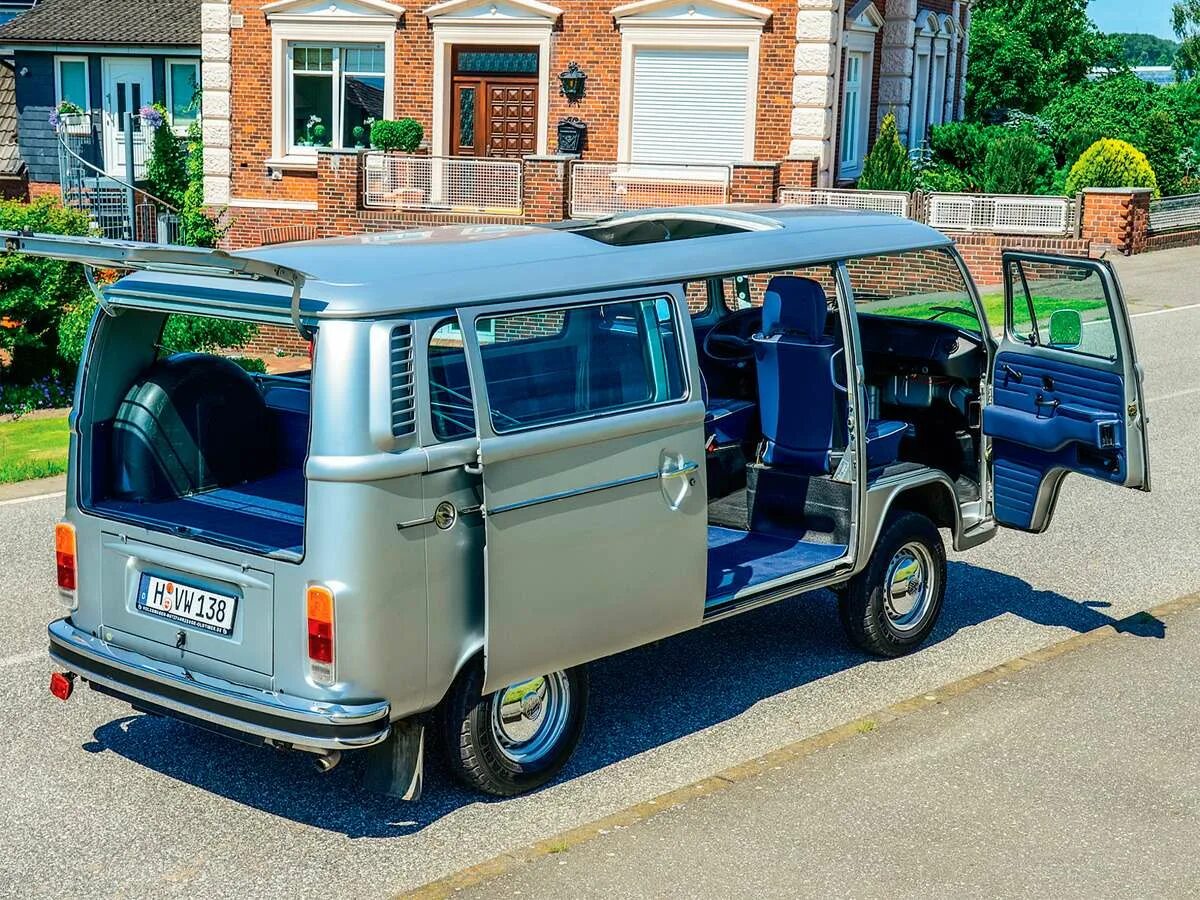 Фольксваген т2 купить. Volkswagen t2. Фольксваген т2 новый. Volkswagen t2 1979. Фургон Volkswagen t2.