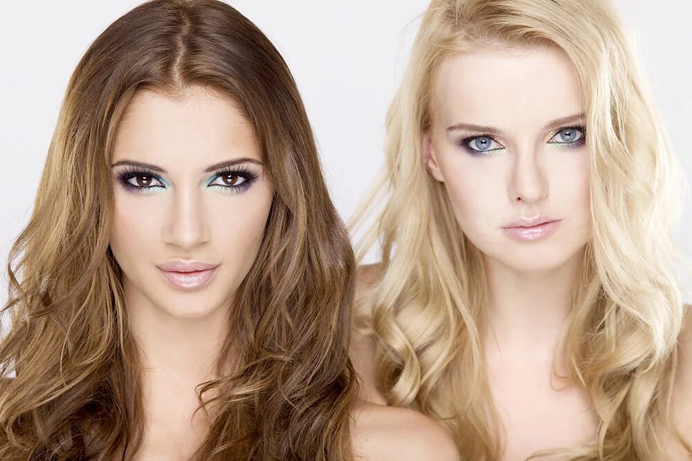 разные оттенки блонда. блондинка брюнетка и шатенка. цвета брюнеток и блондинок. цвета брюнеток и блондинок. фотосессия блондинка и брюнетка.