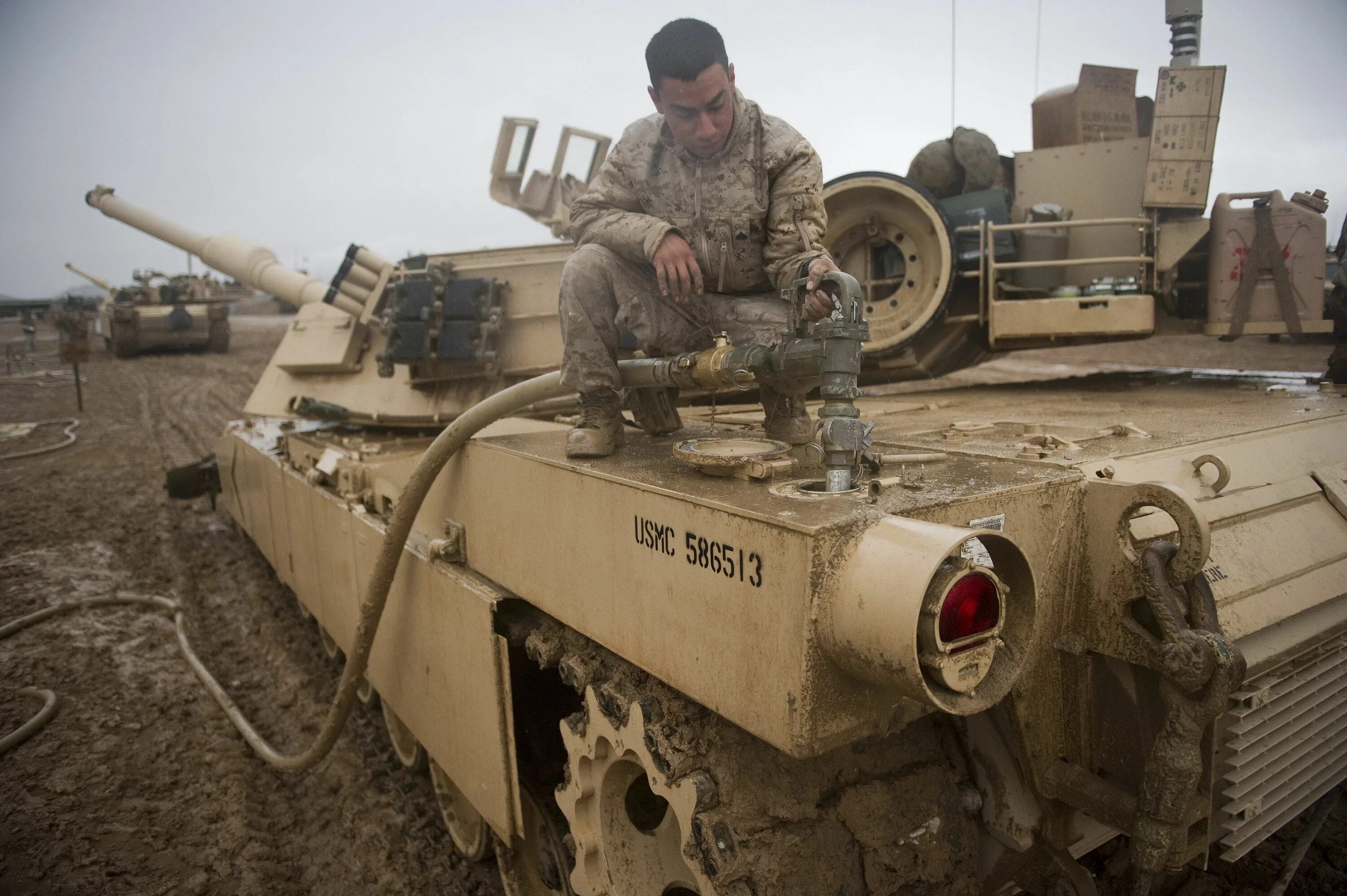 M1a2 Abrams. Танк m1a2 "Абрамс" подбили. Танк Абрамс в Афганистане. Abrams m1a2 Ирак.