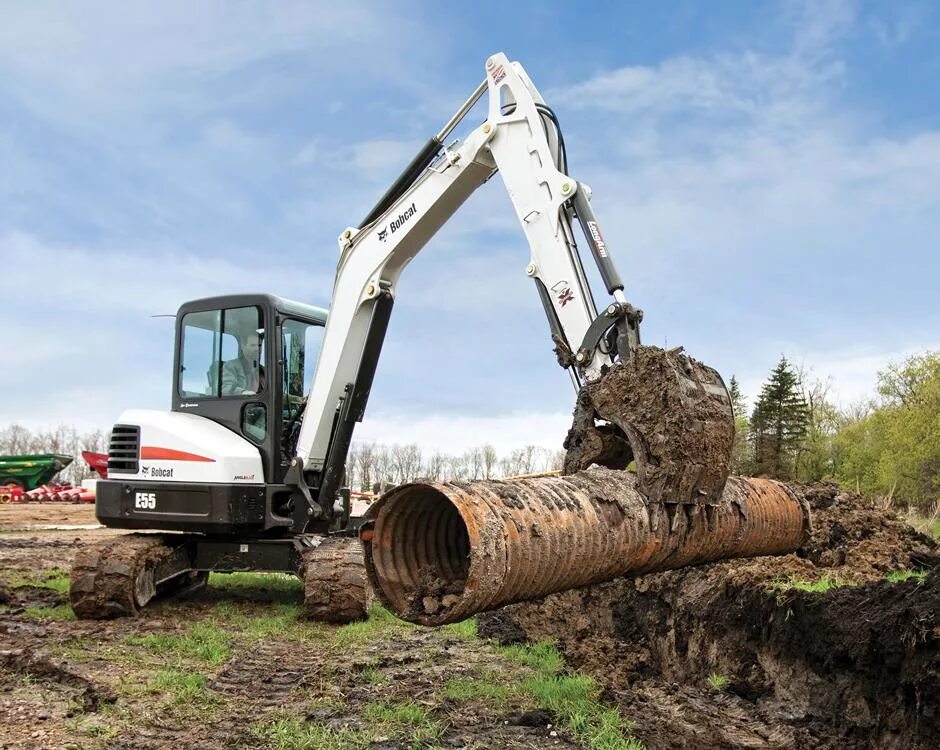 Bobcat e55. Compact Excavator. Демонтаж трубы экскаватором. Экскаватор 55.